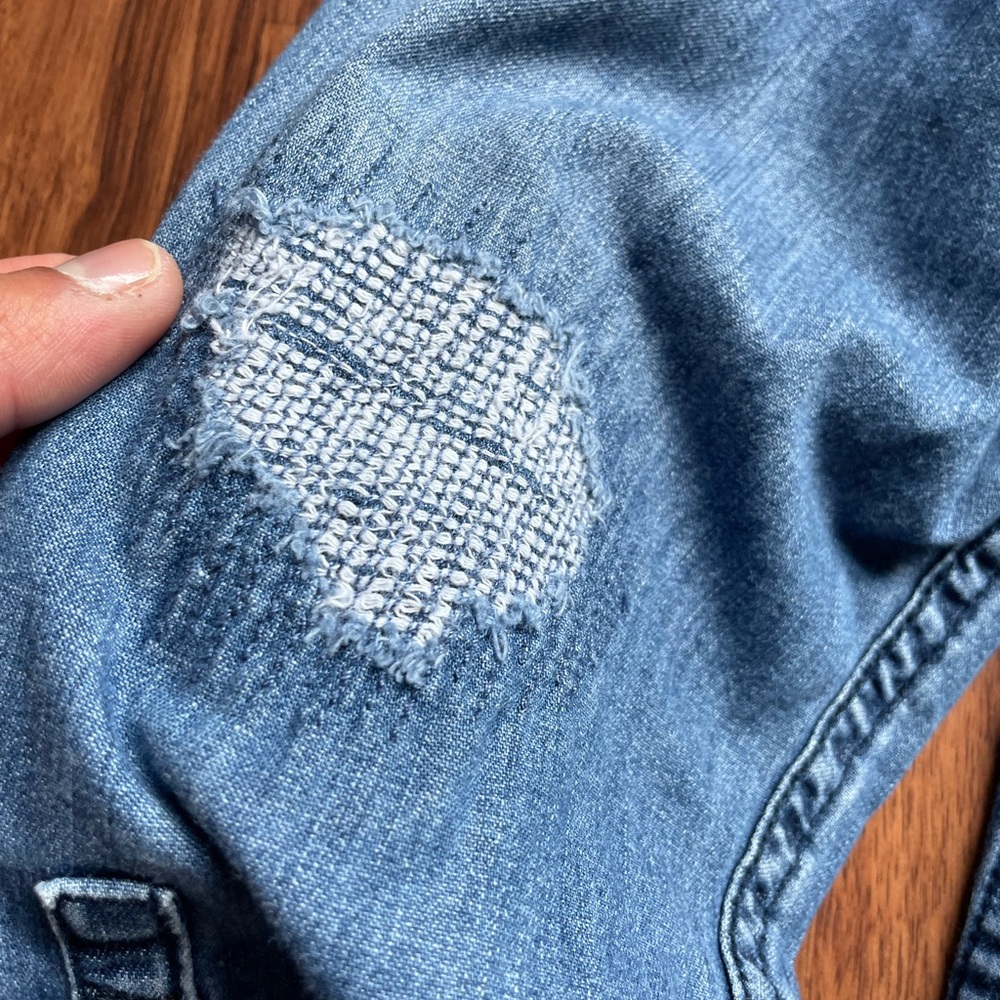Distressed pearl button Denim shirt - Picture 6 of 8
